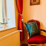 Am Dom, Historische Apartments, Superzentral, 7min Zum Schloss Apartment