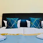 Am Dom, Historische Apartments, Superzentral, 7min Zum Schloss *