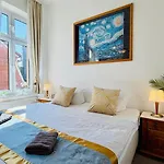Am Dom, Historische Apartments, Superzentral, 7min Zum Schloss *