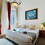 Am Dom, Historische Apartments, Superzentral, 7min Zum Schloss