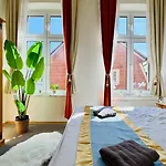 Am Dom, Historische Apartments, Superzentral, 7min Zum Schloss *