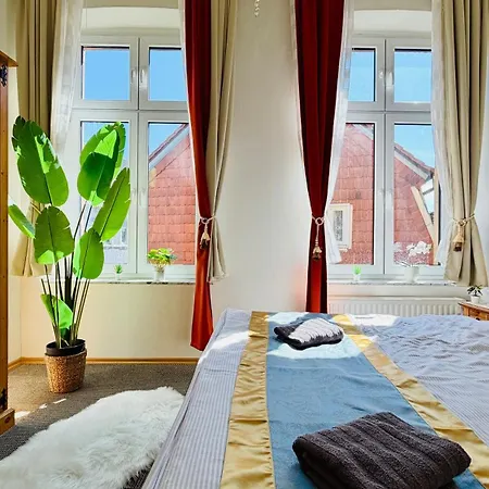Am Dom, Historische Apartments, Superzentral, 7min Zum Schloss *