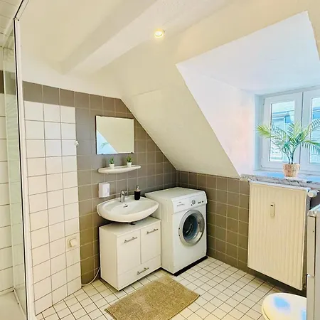 Am Dom, Historische Apartments, Superzentral, 7min Zum Schloss Apartment